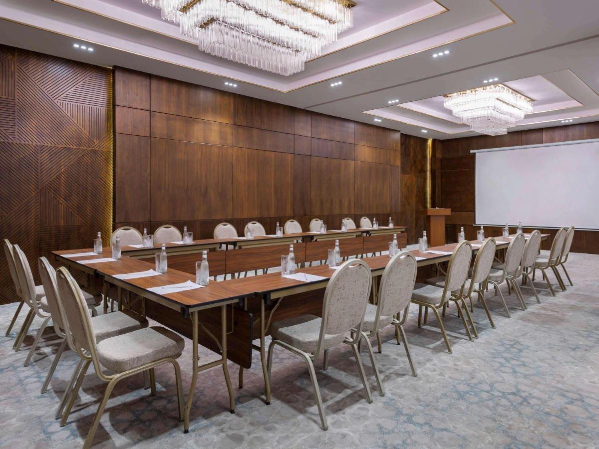 Mercure Tashkent Exterior foto
