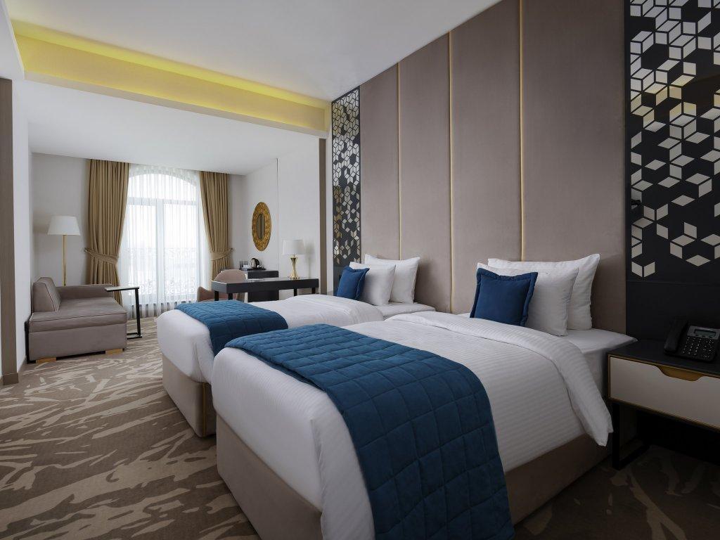 Mercure Tashkent Exterior foto
